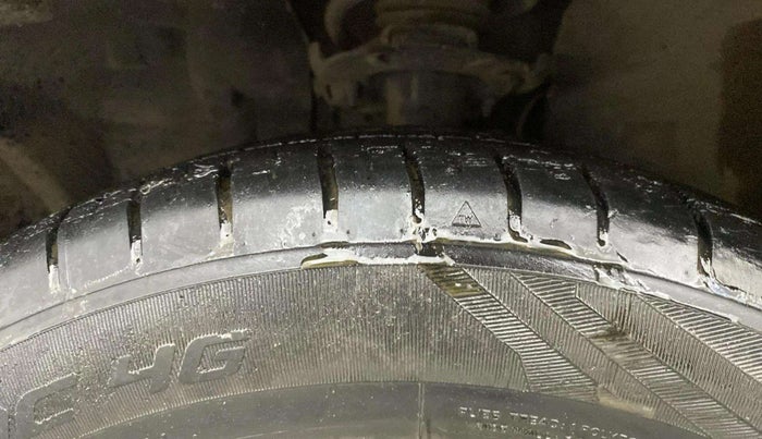 2018 Ford Figo Aspire TITANIUM 1.5 PETROL AT, Petrol, Automatic, 20,444 km, Left Front Tyre Tread