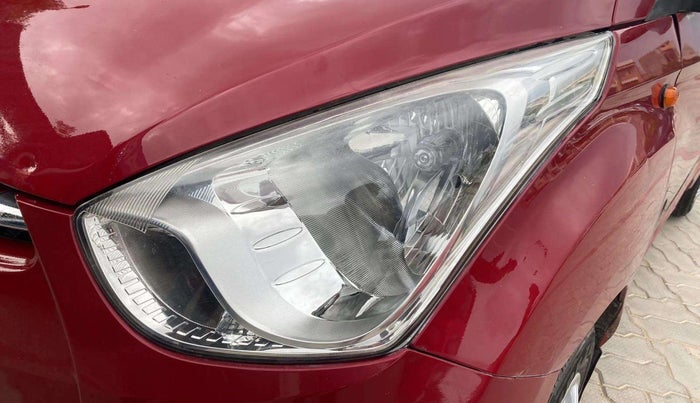 2016 Hyundai Eon ERA +, Petrol, Manual, 39,779 km, Left headlight - Faded