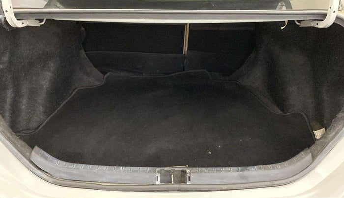 2015 Toyota Corolla Altis VL CVT PETROL, Petrol, Automatic, 60,406 km, Boot Open Zoomed View