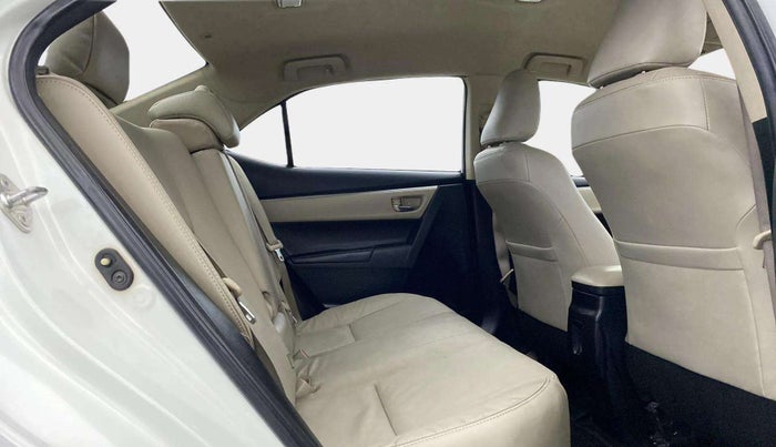 2015 Toyota Corolla Altis VL CVT PETROL, Petrol, Automatic, 60,406 km, Right Side Rear Door Cabin