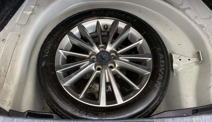 2015 Toyota Corolla Altis VL CVT PETROL, Petrol, Automatic, 60,406 km, Spare Tyre