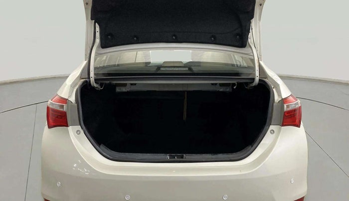 2015 Toyota Corolla Altis VL CVT PETROL, Petrol, Automatic, 60,406 km, Boot Inside