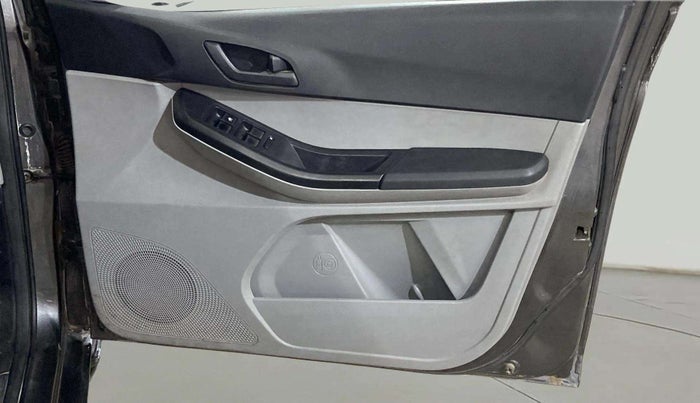 2022 Tata Tiago XM CNG, CNG, Manual, 58,561 km, Driver Side Door Panels Control
