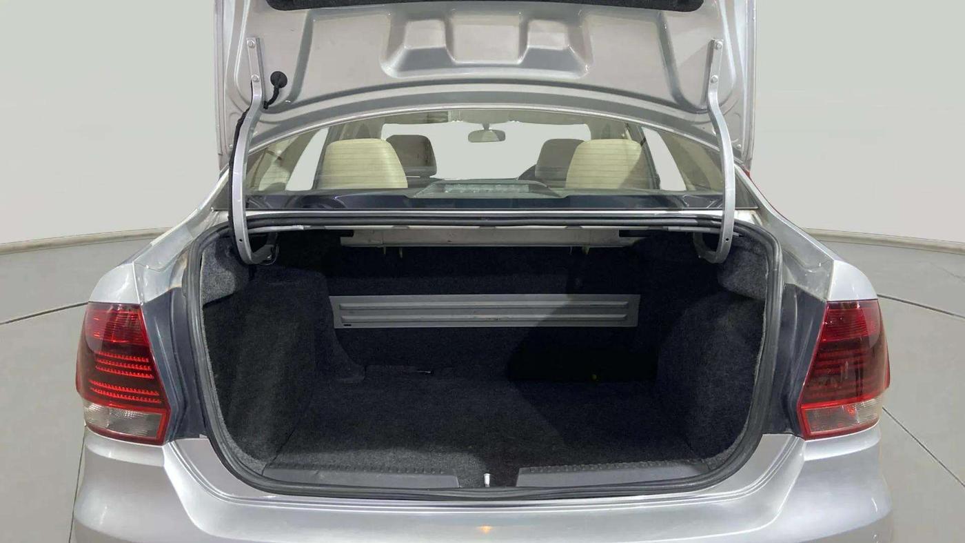 2015 Volkswagen Vento HIGHLINE 1.6 MPI, Petrol, Manual, 55,632 km, Boot Open Zoomed View