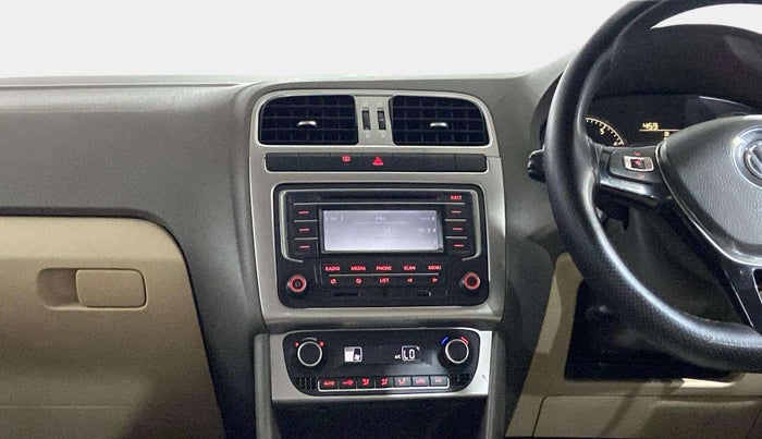 2015 Volkswagen Vento HIGHLINE 1.6 MPI, Petrol, Manual, 55,632 km, Air Conditioner