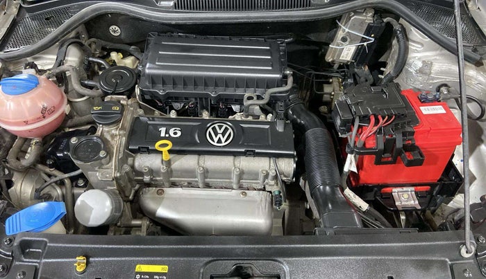 2015 Volkswagen Vento HIGHLINE 1.6 MPI, Petrol, Manual, 55,632 km, Engine View