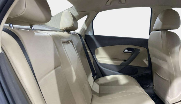 2015 Volkswagen Vento HIGHLINE 1.6 MPI, Petrol, Manual, 55,632 km, Right Side Rear Door Cabin