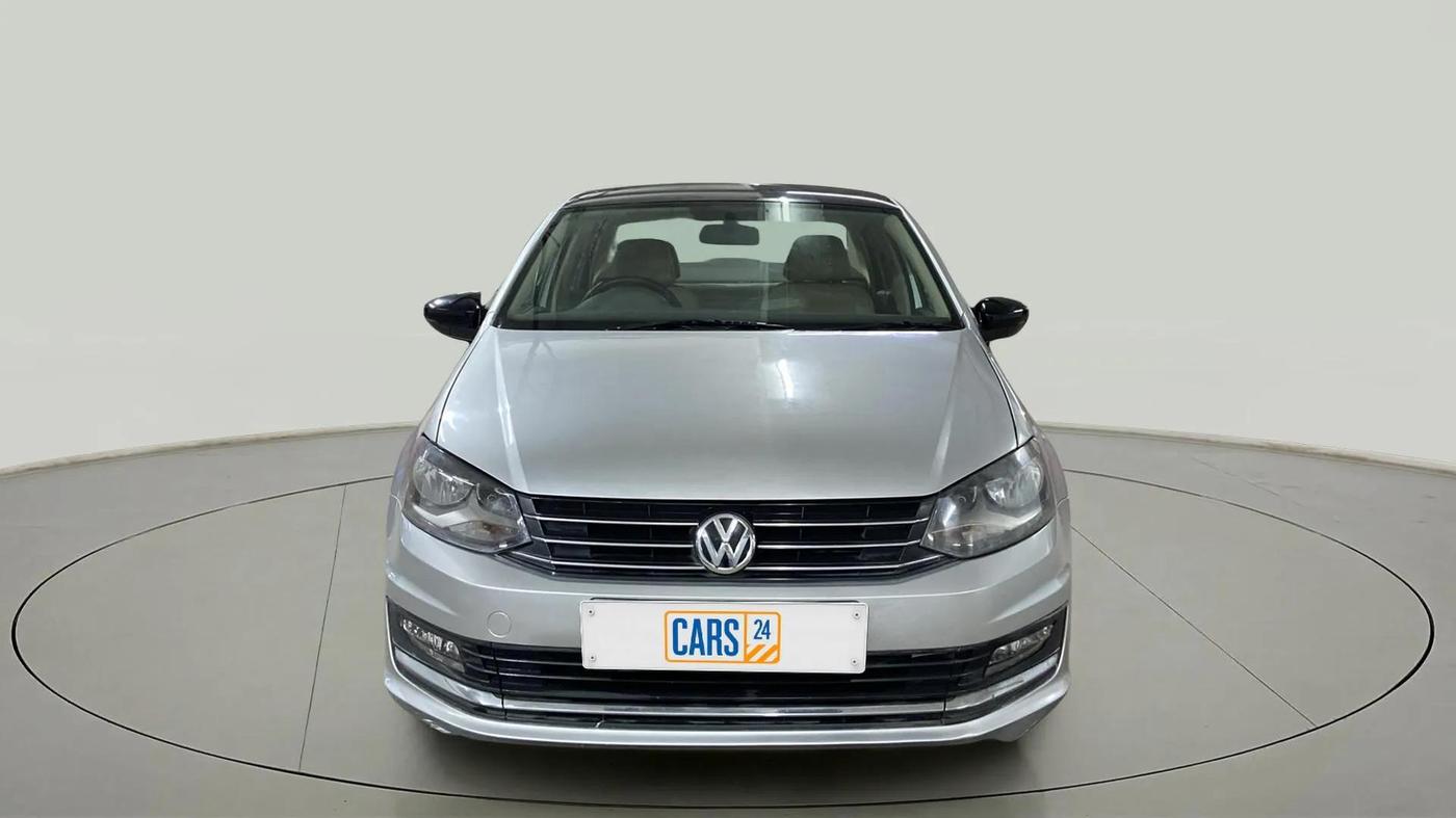 2015 Volkswagen Vento HIGHLINE 1.6 MPI, Petrol, Manual, 55,632 km, Front