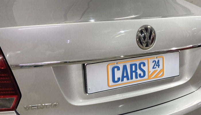 2015 Volkswagen Vento HIGHLINE 1.6 MPI, Petrol, Manual, 55,632 km, Dicky (Boot door) - Minor scratches