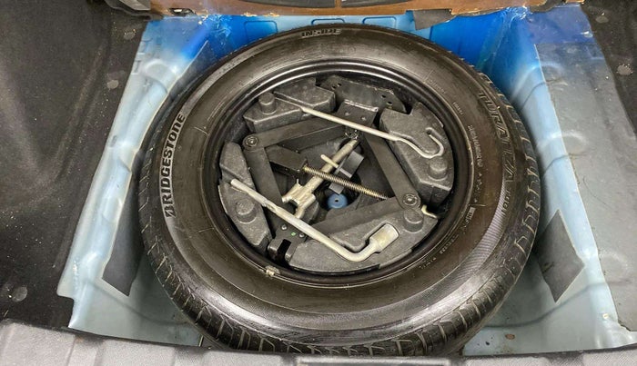 2017 Tata NEXON XZ PLUS DIESEL, Diesel, Manual, 1,06,098 km, Spare Tyre