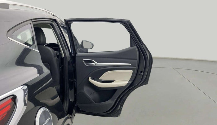 2022 MG ASTOR SHARP 1.5 CVT, Petrol, Automatic, 39,325 km, RHS Rear Door
