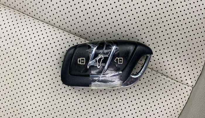 2022 MG ASTOR SHARP 1.5 CVT, Petrol, Automatic, 39,325 km, Key Close Up