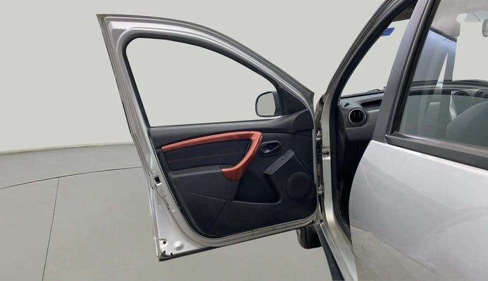 2017 Renault Duster RXS CVT, Petrol, Automatic, 83,798 km, LHS Front Door
