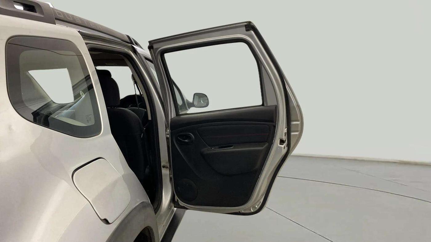 2017 Renault Duster RXS CVT, Petrol, Automatic, 85,995 km, RHS Rear Door