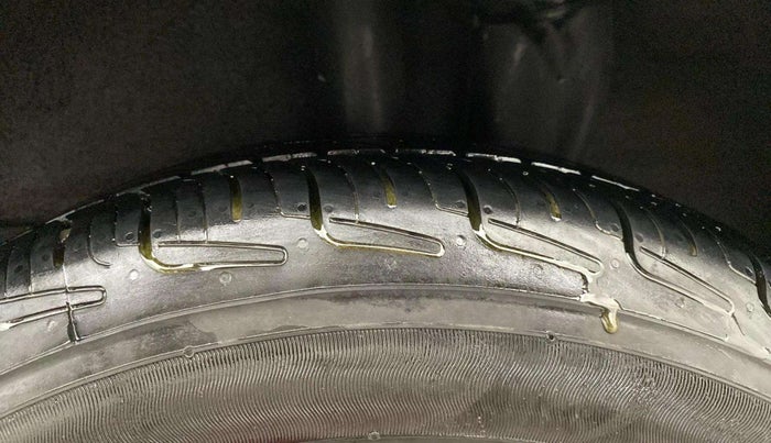 2019 Hyundai NEW SANTRO SPORTZ CNG, CNG, Manual, 64,401 km, Left Rear Tyre Tread