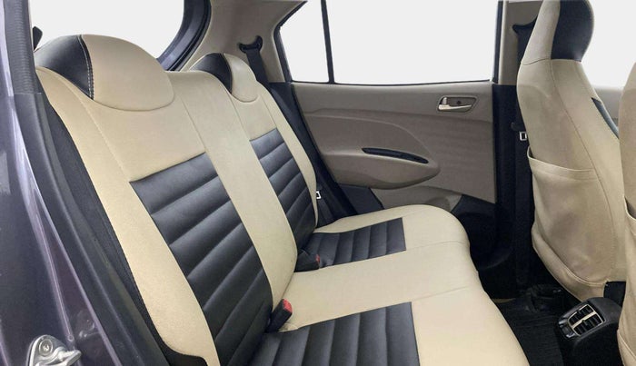 2019 Hyundai NEW SANTRO SPORTZ CNG, CNG, Manual, 64,401 km, Right Side Rear Door Cabin