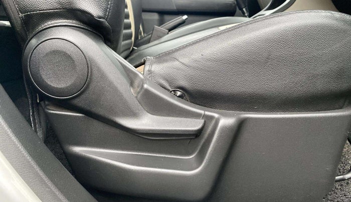 2020 Maruti New Wagon-R ZXI 1.2 AMT, Petrol, Automatic, 62,331 km, Driver Side Adjustment Panel