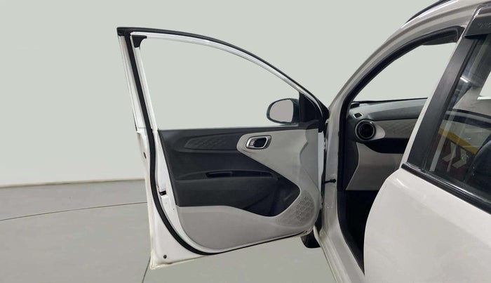 2022 Hyundai GRAND I10 NIOS SPORTZ U2 AMT 1.2 CRDI, Diesel, Automatic, 54,107 km, LHS Front Door