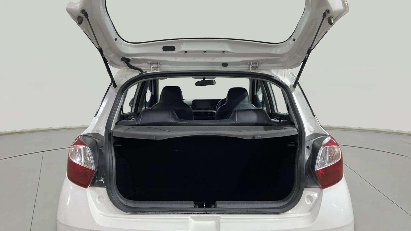 2022 Hyundai GRAND I10 NIOS SPORTZ U2 AMT 1.2 CRDI, Diesel, Automatic, 54,107 km, Boot Open Zoomed View
