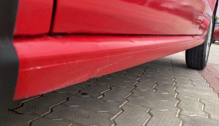 2015 Volkswagen Polo HIGHLINE1.2L, Petrol, Manual, 58,109 km, Left running board - Minor scratches