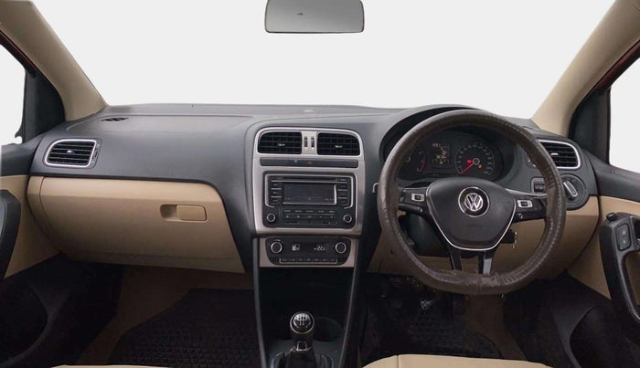 2015 Volkswagen Polo HIGHLINE1.2L, Petrol, Manual, 58,109 km, Dashboard