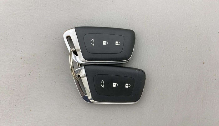 2020 MG HECTOR SHARP 2.0 DIESEL, Diesel, Manual, 60,377 km, Key Close Up