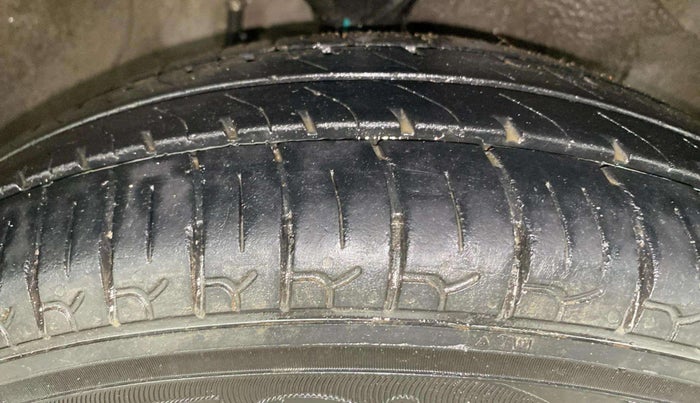 2014 Maruti Alto 800 VXI, Petrol, Manual, 73,631 km, Right Front Tyre Tread