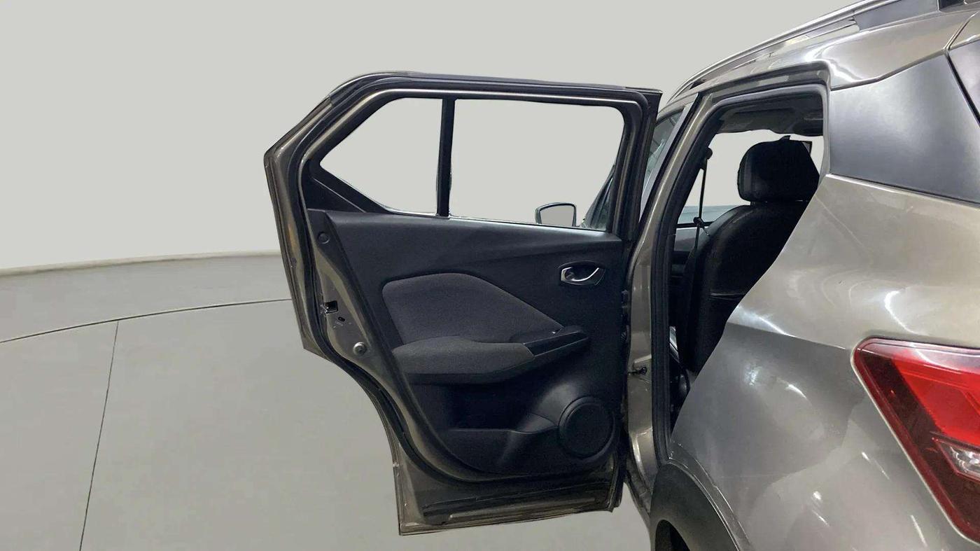 2021 Nissan Kicks XV 1.5, Petrol, Manual, 19,243 km, LHS Rear Door