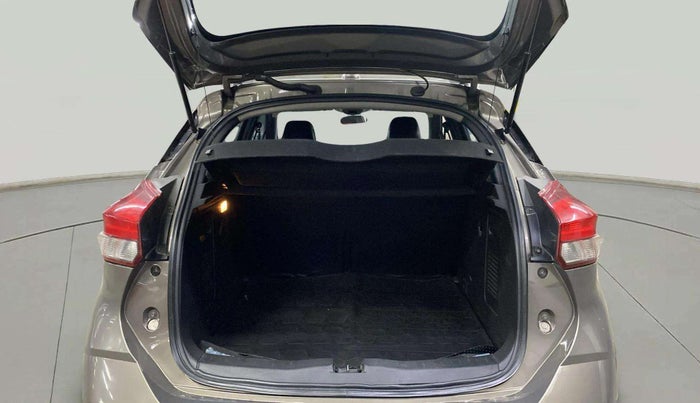 2021 Nissan Kicks XV 1.5, Petrol, Manual, 19,243 km, Boot Inside