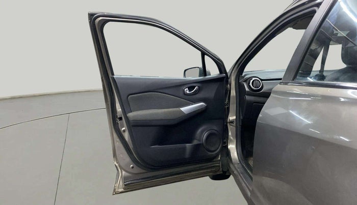 2021 Nissan Kicks XV 1.5, Petrol, Manual, 19,243 km, LHS Front Door