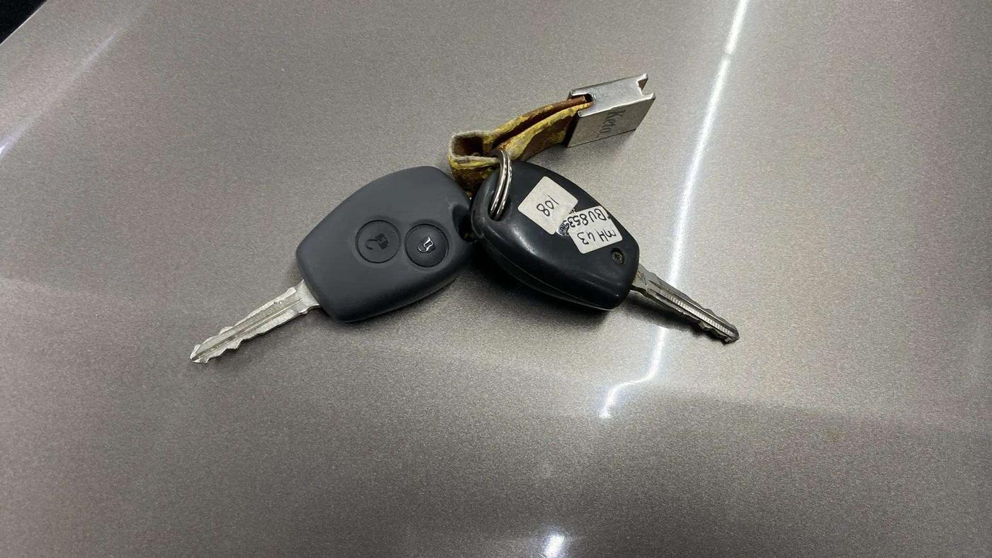 2021 Nissan Kicks XV 1.5, Petrol, Manual, 19,243 km, Key Close Up