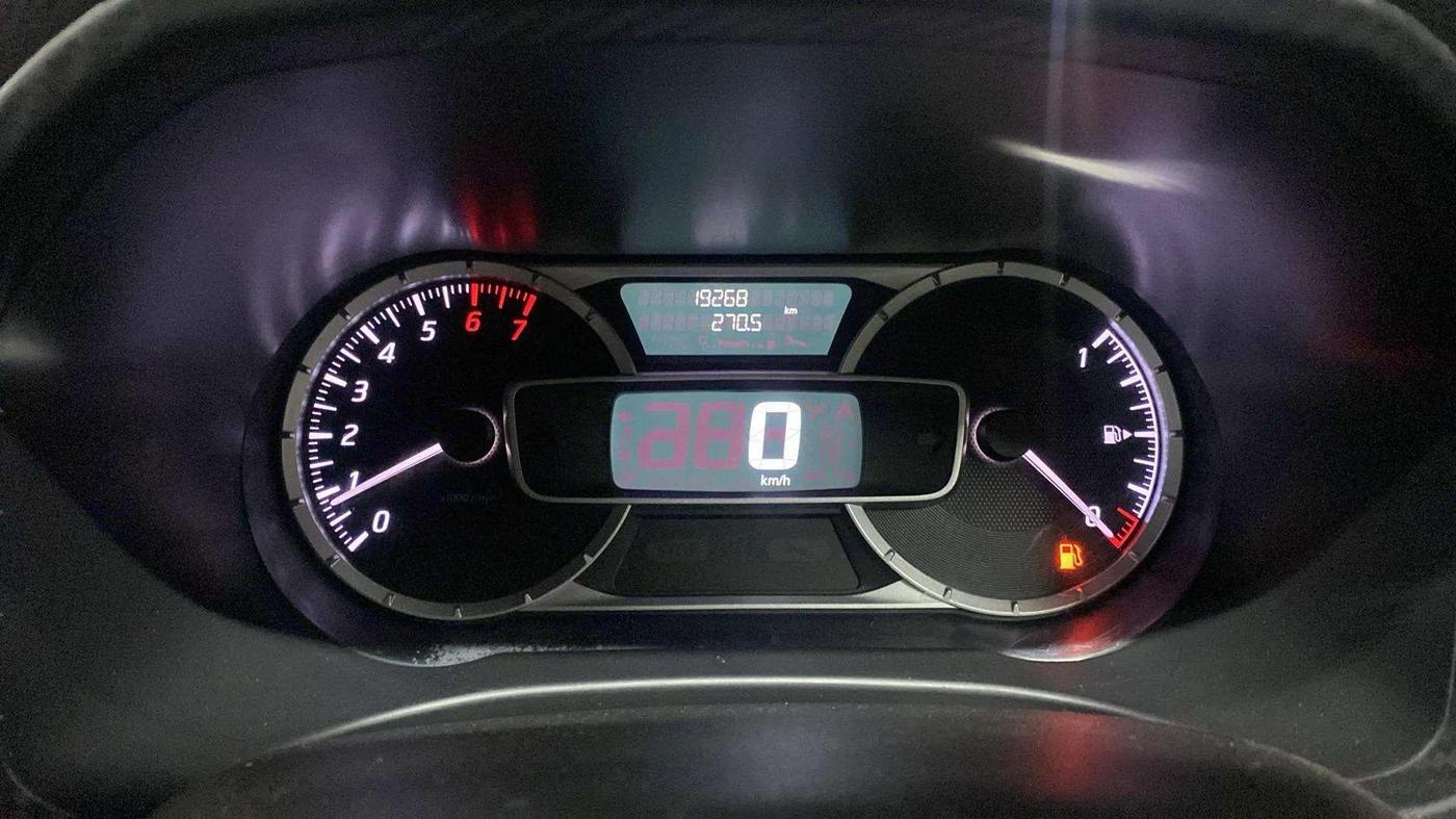 2021 Nissan Kicks XV 1.5, Petrol, Manual, 19,243 km, Odometer Image