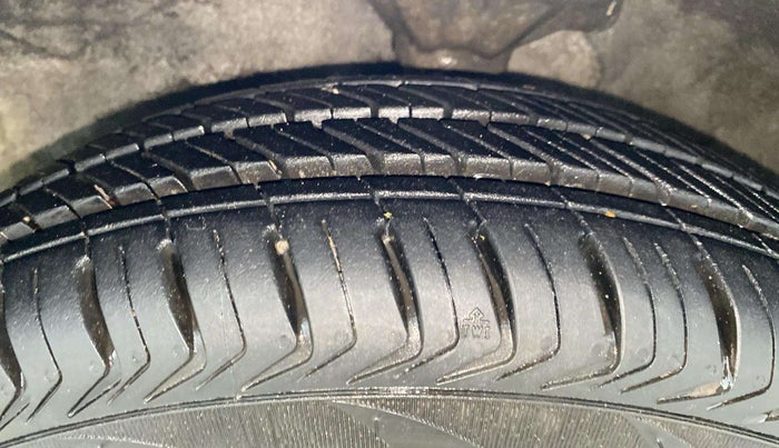2013 Hyundai Santro Xing GLS, Petrol, Manual, 49,399 km, Left Front Tyre Tread