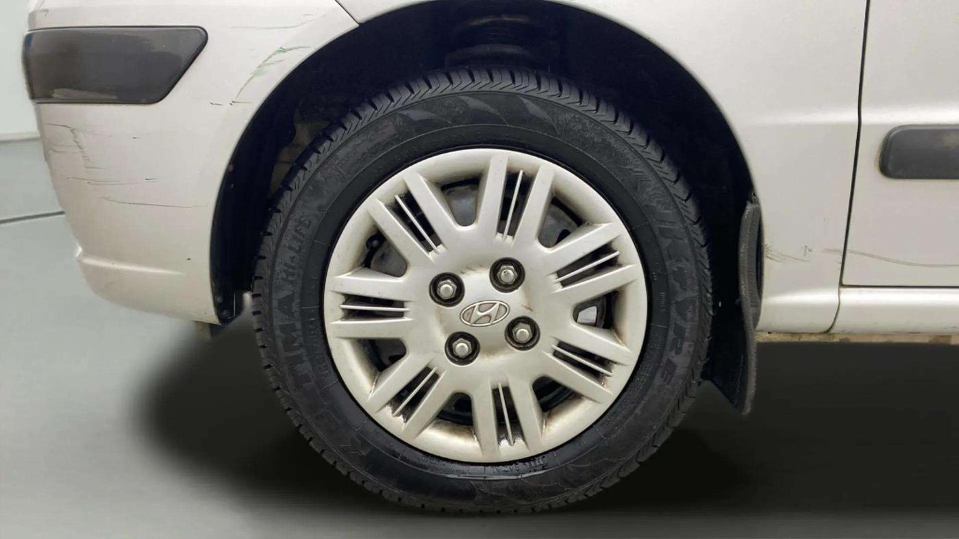2013 Hyundai Santro Xing GLS, Petrol, Manual, 49,399 km, Left Front Wheel