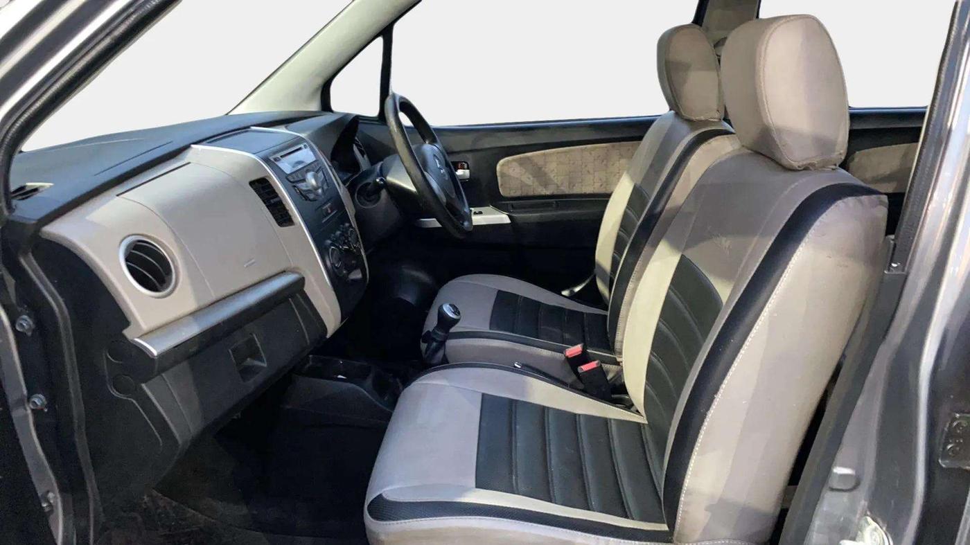 2015 Maruti Wagon R 1.0 VXI, Petrol, Manual, 28,847 km, Right Side Front Door Cabin