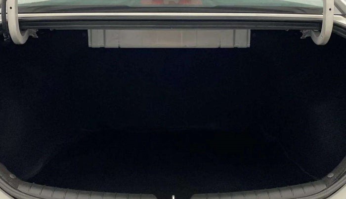 2019 Hyundai Verna 1.6 VTVT SX O, Petrol, Manual, 37,858 km, Boot Inside