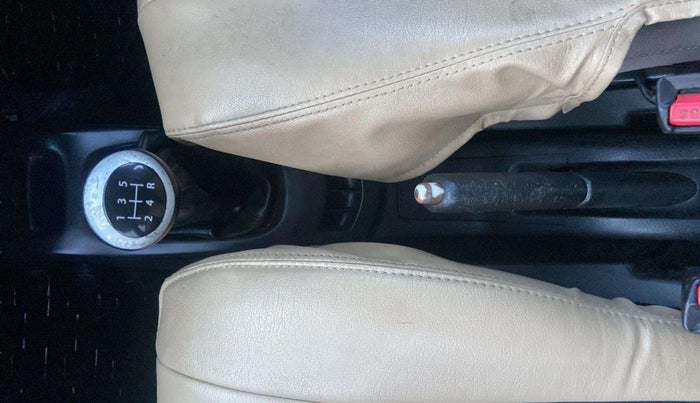 2016 Maruti Wagon R 1.0 VXI, Petrol, Manual, 1,09,910 km, Gear Lever