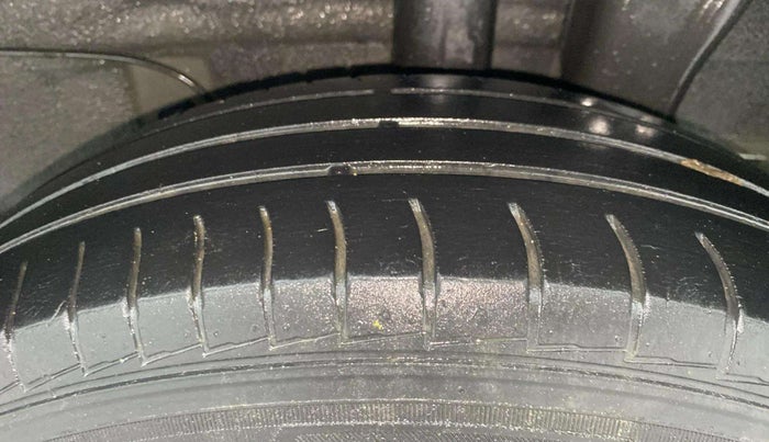 2019 Hyundai NEW SANTRO MAGNA, Petrol, Manual, 50,715 km, Left Rear Tyre Tread