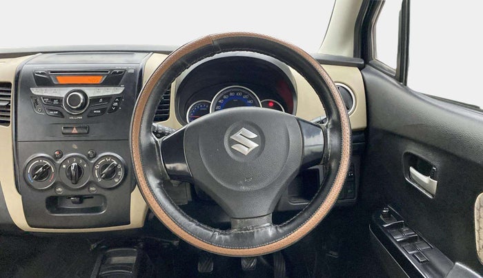 2017 Maruti Wagon R 1.0 VXI, Petrol, Manual, 1,11,695 km, Steering Wheel Close Up
