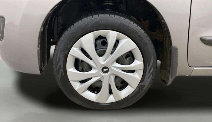 2017 Maruti Wagon R 1.0 VXI, Petrol, Manual, 1,11,695 km, Left Front Wheel