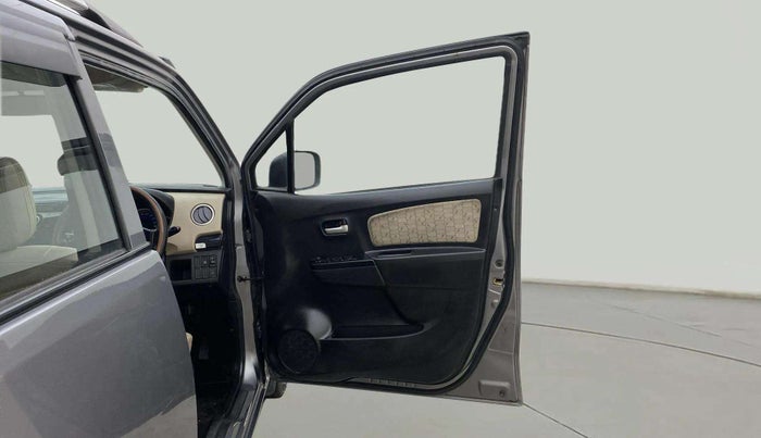 2017 Maruti Wagon R 1.0 VXI, Petrol, Manual, 1,11,695 km, RHS Front Door