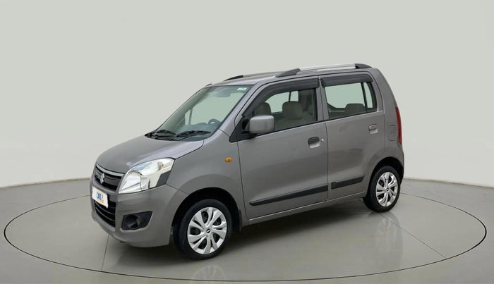 2017 Maruti Wagon R 1.0 VXI, Petrol, Manual, 1,11,695 km, Left Front Diagonal