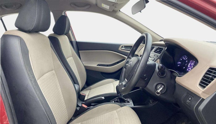 2017 Hyundai Elite i20 MAGNA 1.4 AT, Petrol, Automatic, 79,958 km, Right Side Front Door Cabin