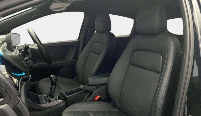 2023 Tata ALTROZ XZ Plus i-Turbo (S) Dark Edition, Petrol, Manual, 17,891 km, Right Side Front Door Cabin