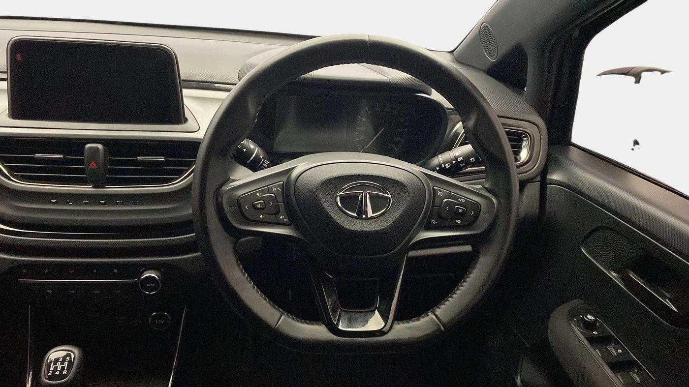 2023 Tata ALTROZ XZ Plus i-Turbo (S) Dark Edition, Petrol, Manual, 18,016 km, Steering Wheel Close Up