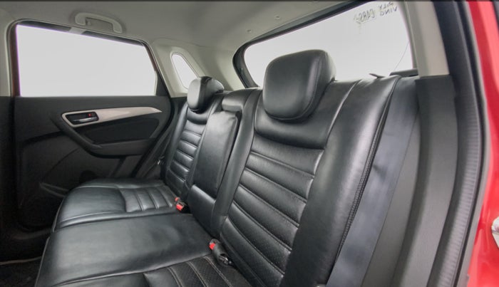 2016 Maruti Vitara Brezza ZDI PLUS DUAL TONE, Diesel, Manual, 91,910 km, Right Side Rear Door Cabin