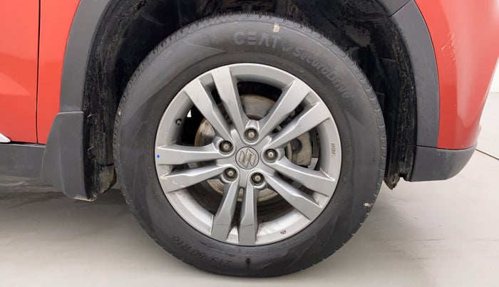 2016 Maruti Vitara Brezza ZDI PLUS DUAL TONE, Diesel, Manual, 91,910 km, Right Front Wheel