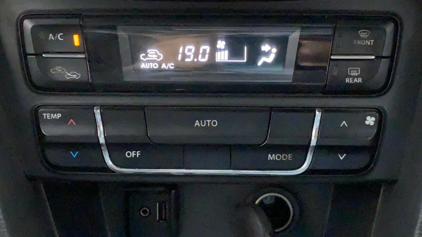 2016 Maruti Vitara Brezza ZDI PLUS DUAL TONE, Diesel, Manual, 91,910 km, Automatic Climate Control
