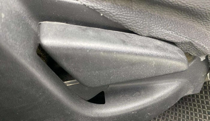 2018 Datsun Go Plus A, Petrol, Manual, 46,191 km, Driver Side Adjustment Panel