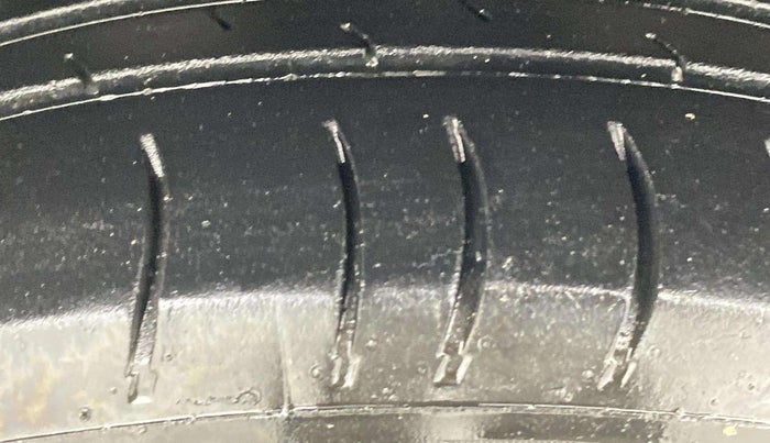 2018 Datsun Go Plus A, Petrol, Manual, 46,191 km, Left Front Tyre Tread